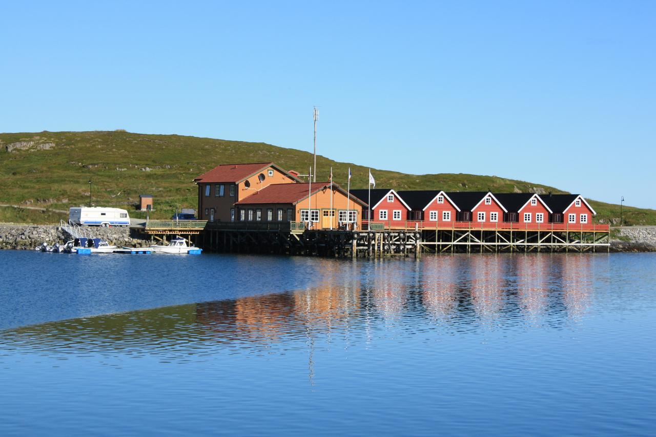 Hotel Adventure Camp Mehamn Esterno foto