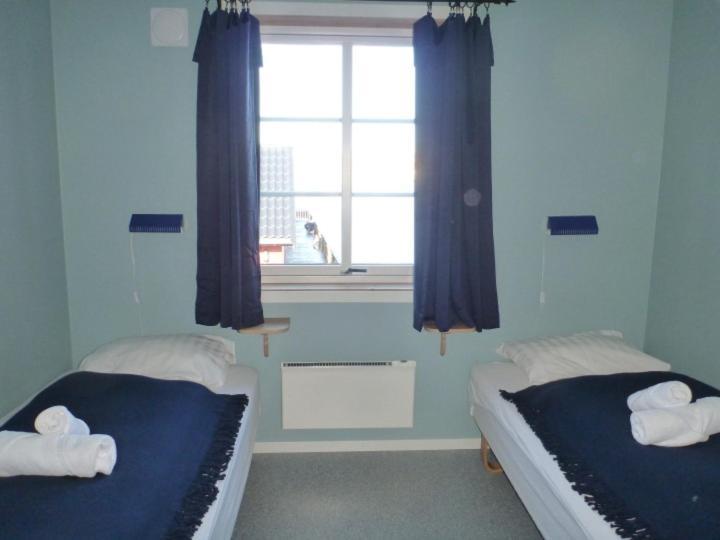 Hotel Adventure Camp Mehamn Esterno foto