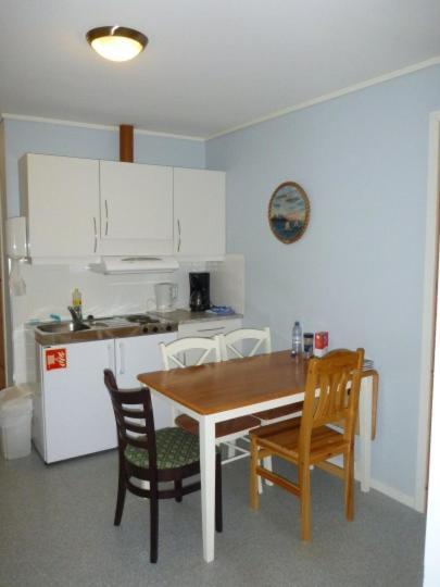 Hotel Adventure Camp Mehamn Esterno foto